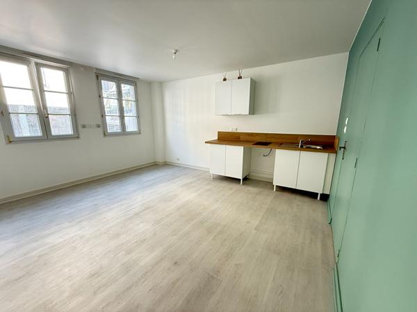 Appartement deux pièces la Doutre,  
Angers 49100