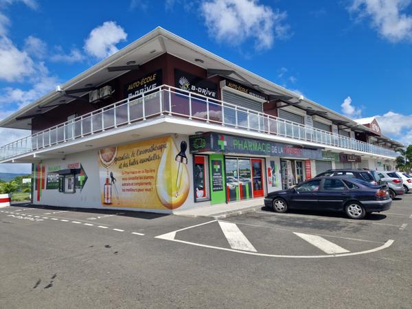 Lamentin (97129) À LOUER – Local Commercial à Lamentin (Immeuble HEVEA)