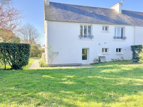 Maison de ville à vendre à Carhaix-Plouguer dans le Finistère (29270), ref : C246   
Impasse des oiseaux