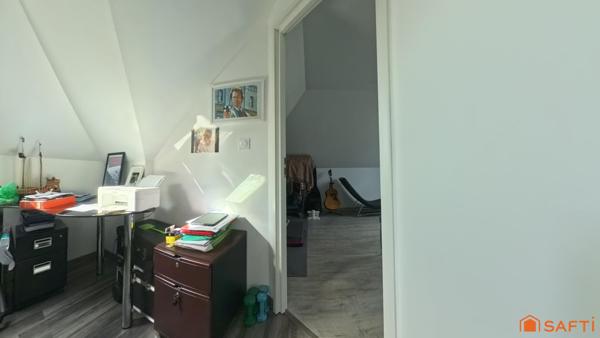 Maison contemporaine au calme d'un paisible hameau breton, à deux pas de la Ria d'ETEL.