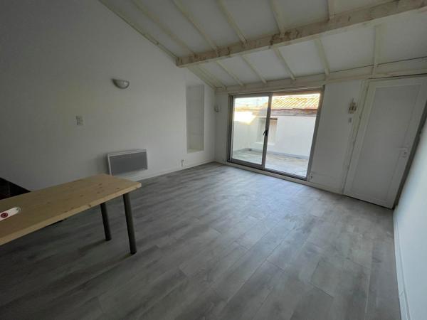 Studio avec terrasse et mezzanine