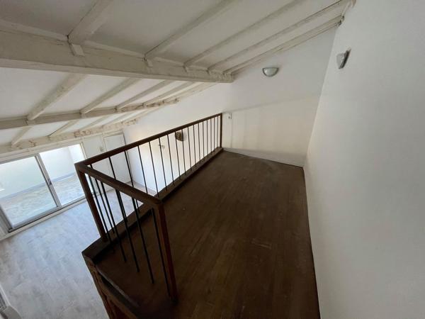 Studio avec terrasse et mezzanine