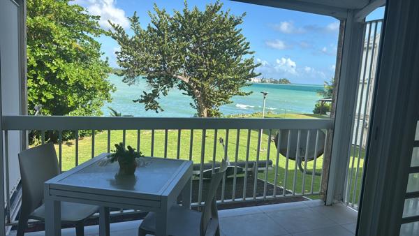 T2 MEUBLE VUE MER BAS DU FORT