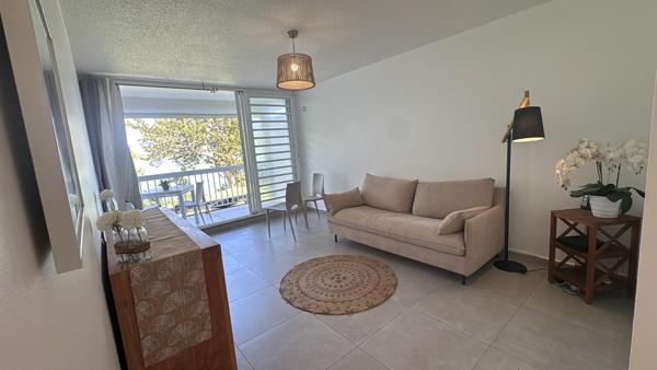 T2 MEUBLE VUE MER BAS DU FORT