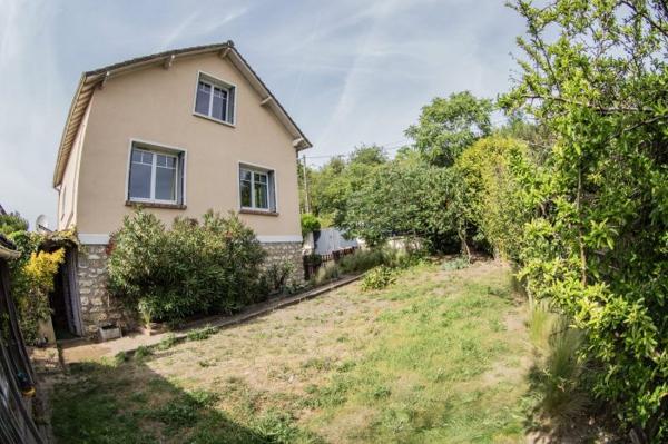 (78) Triel-sur-Seine - Maison individuelle de 5 pièces (3 chambres) de 95 m²
