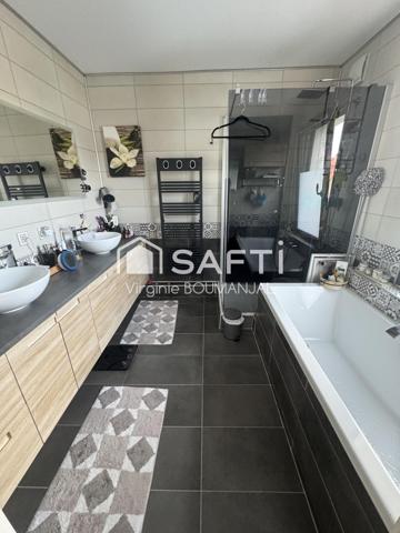 Spacieux Pavillon à Vers sur Selle de 230 m2 6 chambres avec autonomie de plain pied