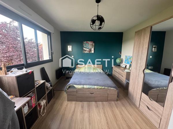 Spacieux Pavillon à Vers sur Selle de 230 m2 6 chambres avec autonomie de plain pied