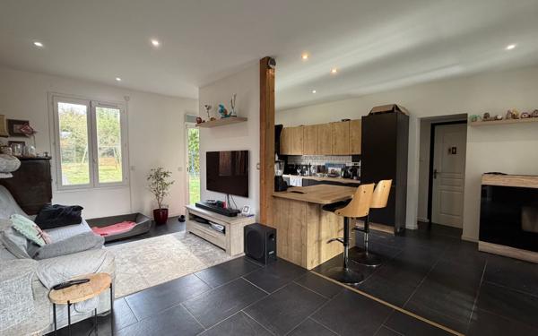 Maison à vendre    4 pièces •  Brières-les-Scellés