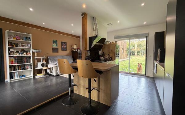 Maison à vendre    4 pièces •  Brières-les-Scellés