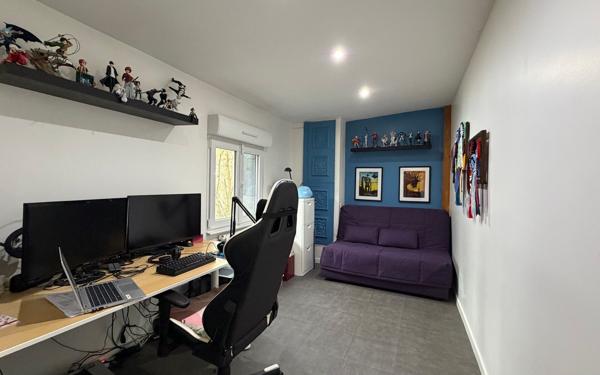 Maison à vendre    4 pièces •  Brières-les-Scellés