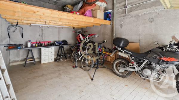 Parking à vendre  21,46 m 2   ST FLORENT  - 202