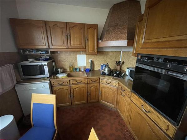 Maison à vendre |  Saint-Amand-Montrond |  6 pièces | 105 m²