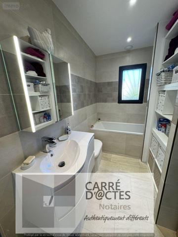 Villa à vendre à Nîmes dans le Gard (30900), ref : 1003 / 704   
Carreau de Lanes