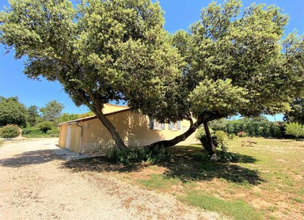 Maison à vendre    4 pièces •  Carpentras