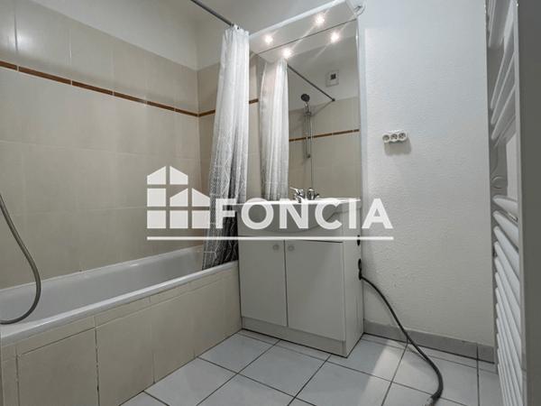 Location Appartement 3 pièces 54.73 m² - LA PART DES ANGES B04 - 95 RUE DE BOUTIERS Cognac 16100