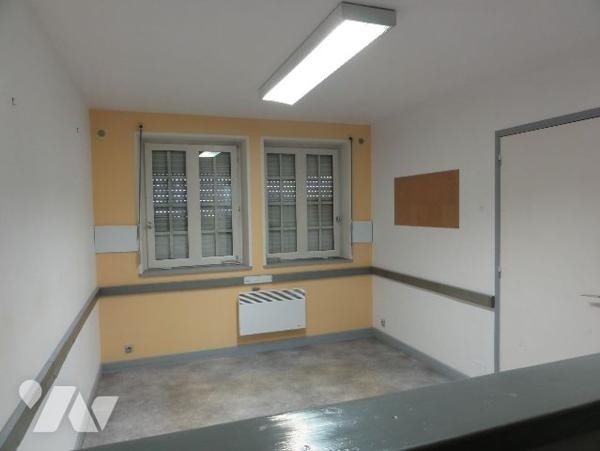 LONGUYON - MAISON INDIVIDUELLE 10 PIECES 270 M²