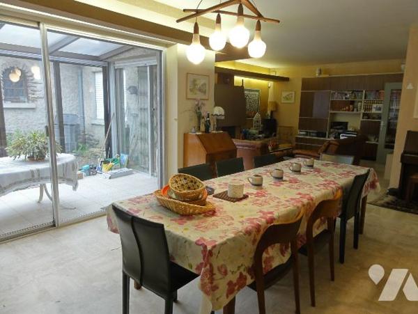 LONGUYON - MAISON INDIVIDUELLE 10 PIECES 270 M²