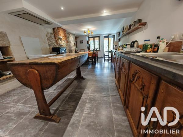 Immeuble à vendre 805 m² Le Luhier