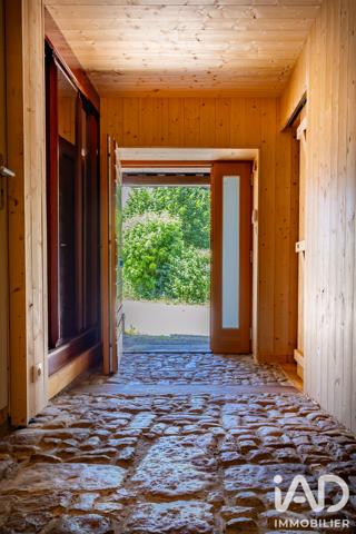 Immeuble à vendre 805 m² Le Luhier