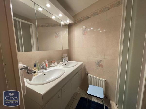 Appartement à vendre 6 pièces 137.26m²