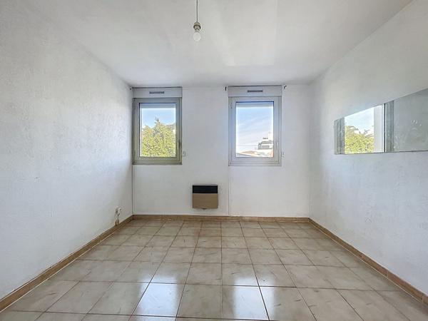 A vendre : appartement T3 de (_m2 Sainte-Anne 13008 Marseille
