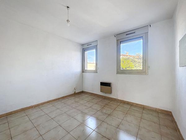 A vendre : appartement T3 de (_m2 Sainte-Anne 13008 Marseille