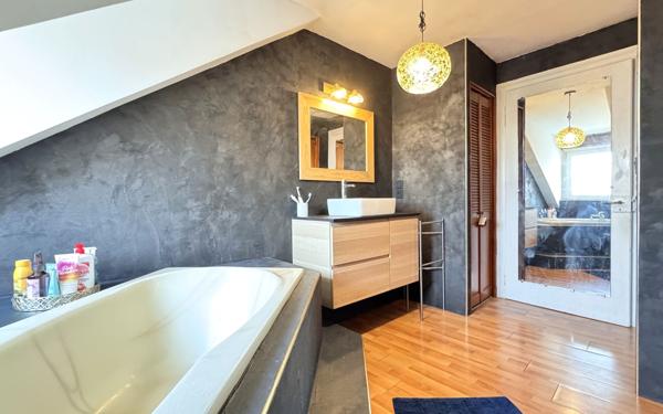 Appartement à vendre    3 pièces • 43,42 m2 Montigny-lès-Metz