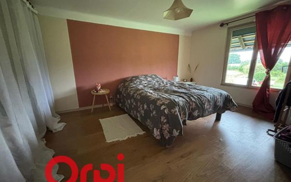 Maison à vendre    5 pièces •  Bernay