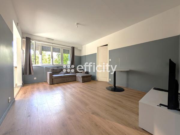 Appartement
         4 pièces
        - 75 m² Exclusivité 175 000 € *