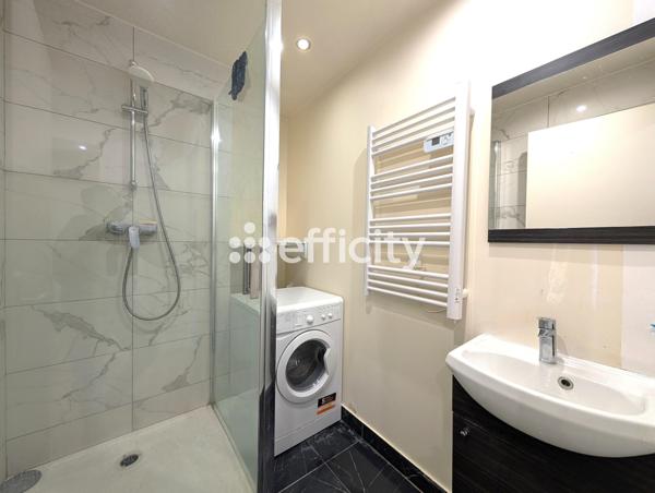 Appartement
         4 pièces
        - 75 m² Exclusivité 175 000 € *