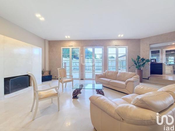 Maison à vendre 14 pièces 600 m² Louveciennes