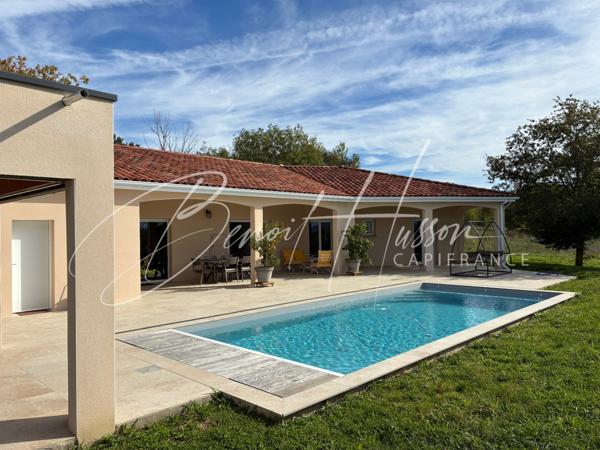 Maison contemporaine T5 avec piscine sur 2966m² de terrain