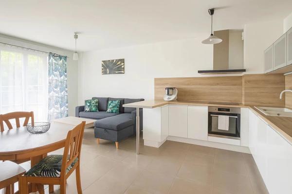 Vente                                                      Appartement
                        
                     3 pièces                      53 m2                     à Chaumes-en-Brie
