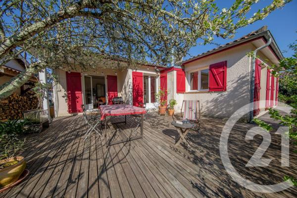 Maison à vendre  7 pièces - 157,04 m 2   ST MEDARD EN JALLES  - 33