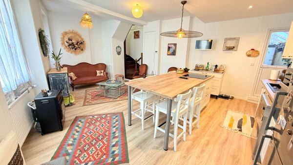 Maison 4 pièce(s) 86.72 m2 quartier AVESNIERES LAVAL