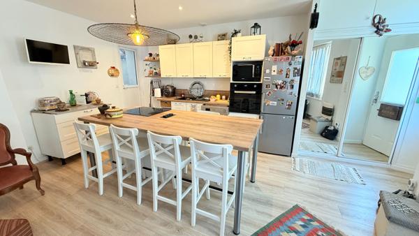 Maison 4 pièce(s) 86.72 m2 quartier AVESNIERES LAVAL