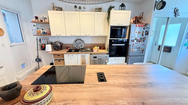 Maison 4 pièce(s) 86.72 m2 quartier AVESNIERES LAVAL