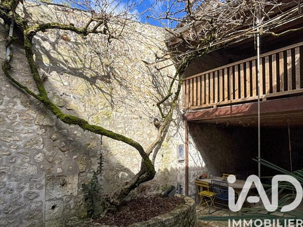 Maison à vendre 5 pièces 138 m² Saintes