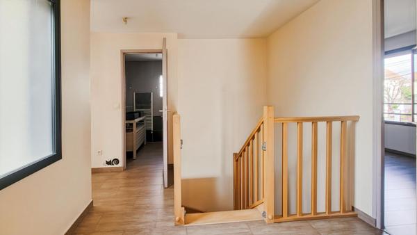 Grande maison familiale avec jardin arboré - Idéale pour une grande famille, une profession libérale ou deux foyers