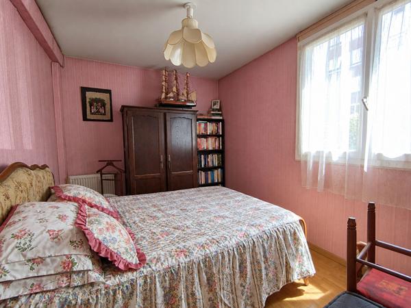 Appartement au rez de chaussé sur St Pierre des Corps proximité immédiate des commerces, Fil Bleu, Gare TGV, écoles, collège et de Tours