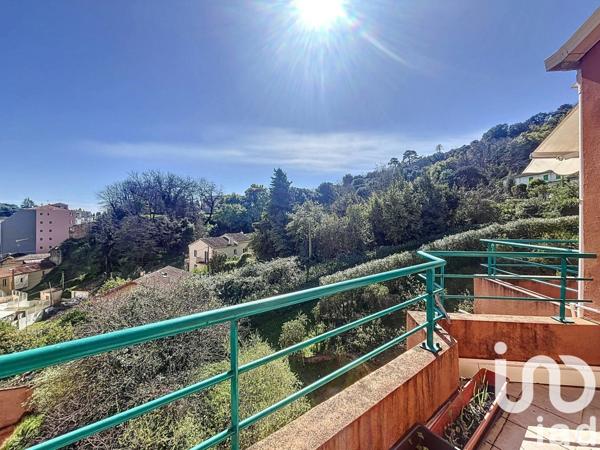 Appartement 2 pièces de 24 m² à Menton (06500)