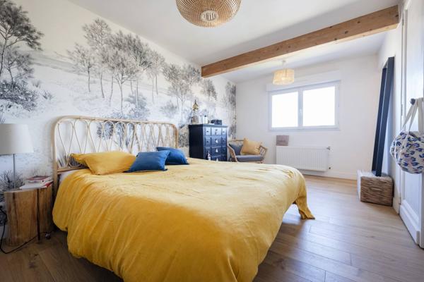 MAISON 127M² 3 CHAMBRES + 1 BUREAU ET GRAND JARDIN AVEC PISCINE
