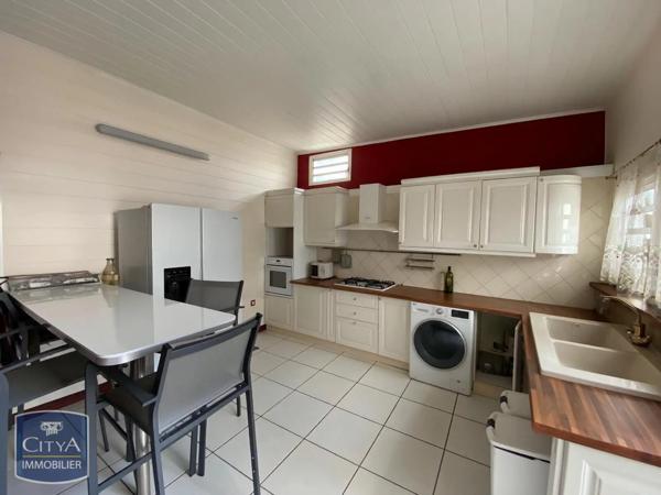 Maison à vendre 4 pièces 195m² Saint-Denis (97400)