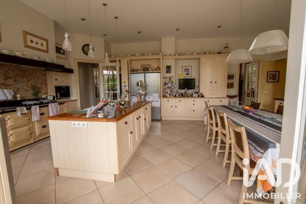 Maison à vendre 40 pièces 2 000 m² Châtillon-sur-Indre