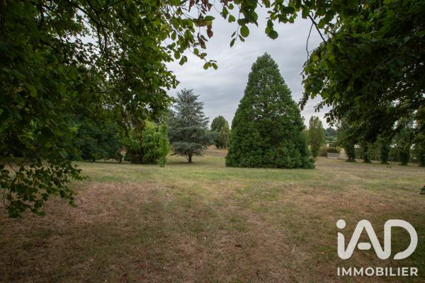 Maison à vendre 40 pièces 2 000 m² Châtillon-sur-Indre