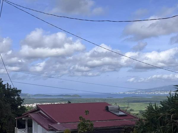 Vente Terrain 958 m2 à Rivière-Salée