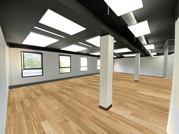 Bureaux à louer à Boulogne-Billancourt avec jardin et terrasses accessibles