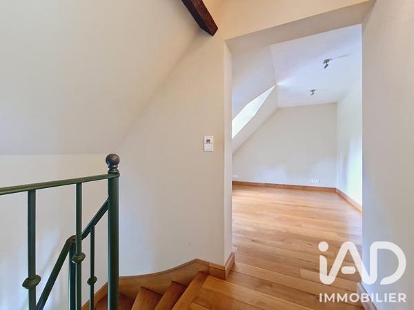 Location maison 7 pièces 153 m² La Celle-les-Bordes