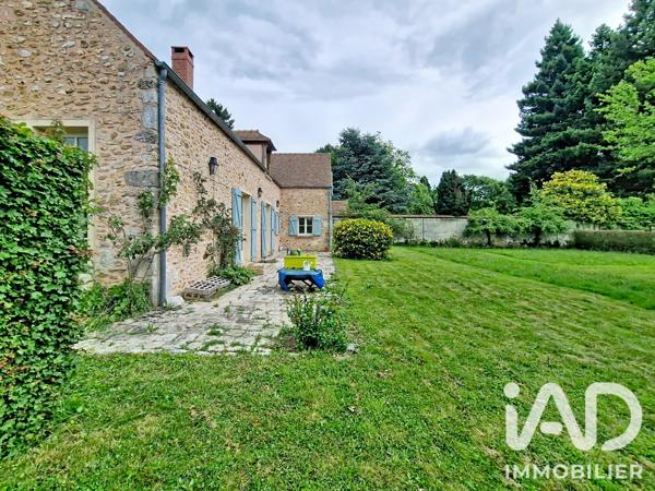Location maison 7 pièces 153 m² La Celle-les-Bordes