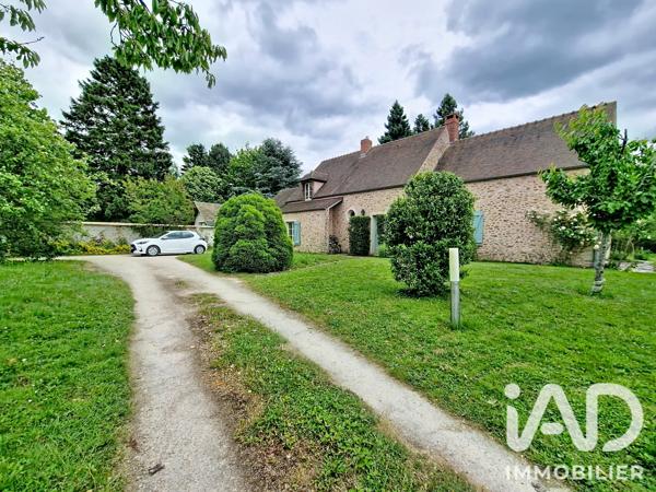 Location maison 7 pièces 153 m² La Celle-les-Bordes